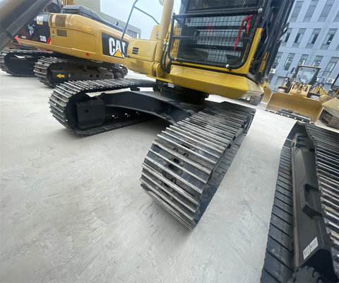 2018 KOMATSU PC220-8 Excavadora usada com motor MITSUBISHI em boas condições de funcionamento