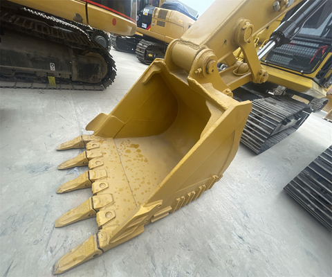 2018 KOMATSU PC220-8 Excavadora usada com motor MITSUBISHI em boas condições de funcionamento