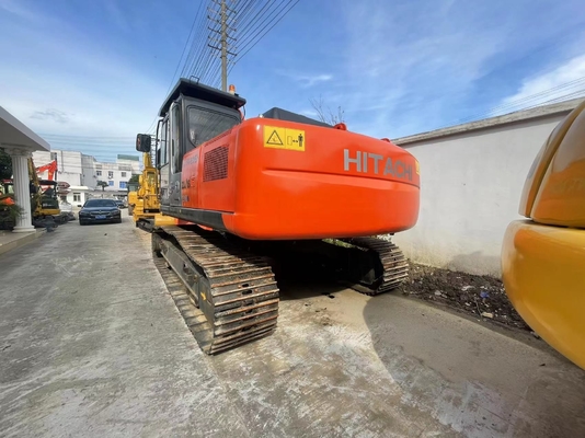 Excavadora usada Hitachi ZX210 com capacidade de balde de 0,45m3 e peso da máquina de 21500 KG