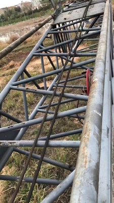 Lojas de materiais de construção precisam de SCC550E guindaste de rastreamento usado para grandes projetos