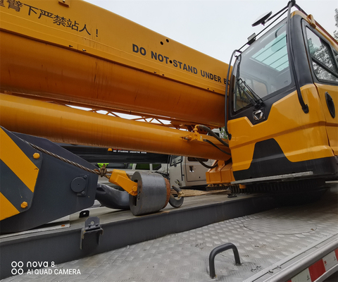 XCMG QY70KA 70T guindaste móvel de caminhão com válvula hidráulica Liyuan e peso de 20000 kg