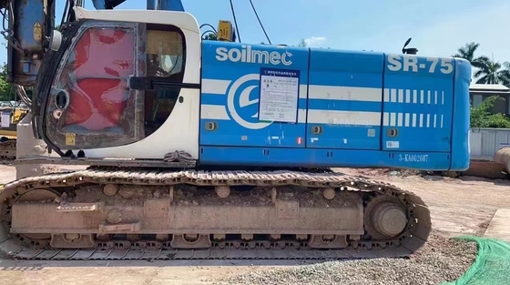 Máquina rotativa diesel Soilmec SR75 com diâmetro de perfuração de 1500 mm em boas condições de funcionamento