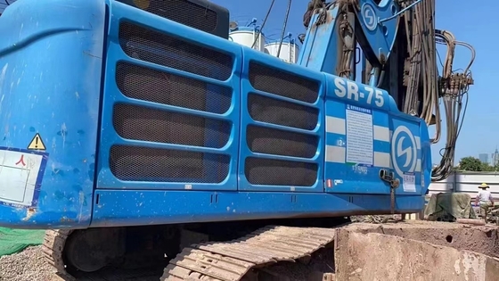 Máquina rotativa diesel Soilmec SR75 com diâmetro de perfuração de 1500 mm em boas condições de funcionamento