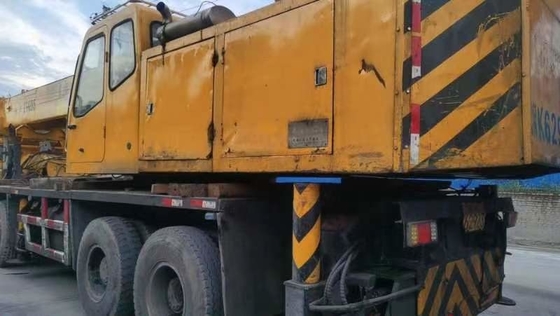 LT1130 LT1070 LT1055 130T 70T 55T 100T Guindaste de camião com altura máxima de elevação de 48 m