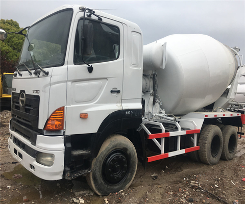 Caminhão de mistura de concreto HINO 700 usado com 24120*9940*17190mm dimensão de contorno a preços acessíveis