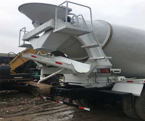 Caminhão de mistura de concreto HINO 700 usado com 24120*9940*17190mm dimensão de contorno a preços acessíveis