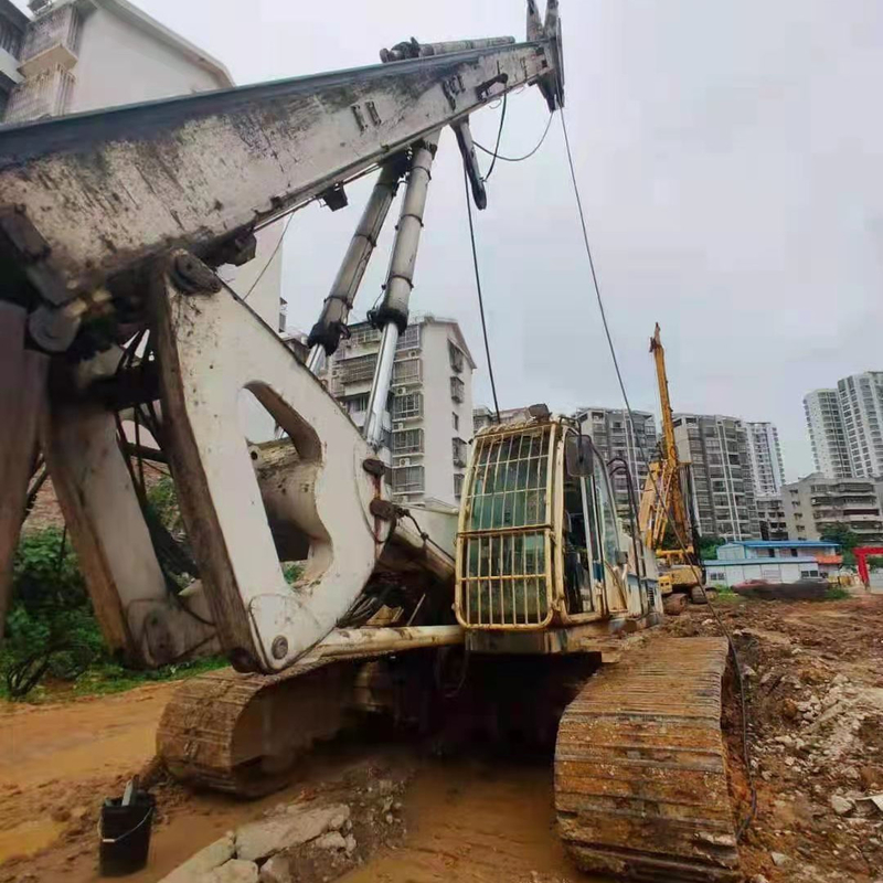 Soilmec SR-80C SR-70 SR-60 SR65 R-625 Máxima profundidade de perfuração 55 60 67500 KG